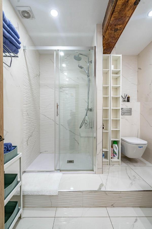 Appartement Central Luxury Flat With Free Parking à Valence Extérieur photo